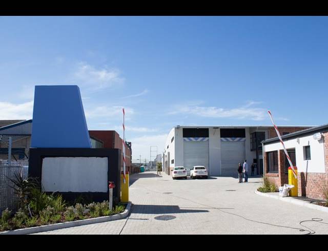 223M² WAREHOUSE TO LET IN MAITLAND